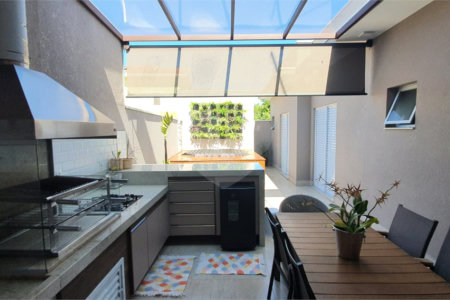 Casa à venda com 3 quartos, sendo 1 suíte, no condomínio Mantova, Indaiatuba - SP