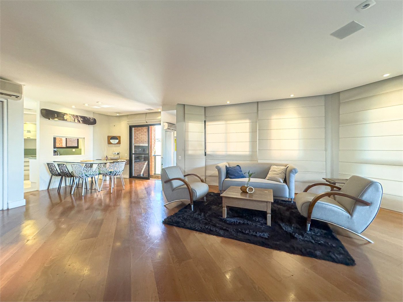 Apartamento à venda com 3 suítes em Sumarezinho, São Paulo, SP