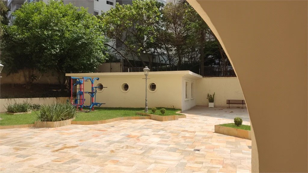 Apartamento à venda com 3 quartos, sendo 1 suíte, em Jardim Taboão, São Paulo, SP