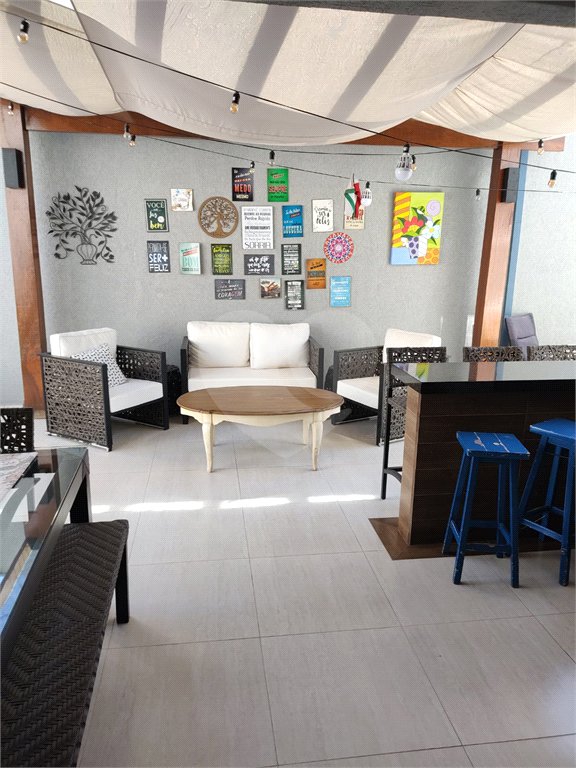 Casa à venda com 3 quartos, sendo 1 suíte,  no condomínio Residencial Jardim das Palmeiras, Vinhedo - SP