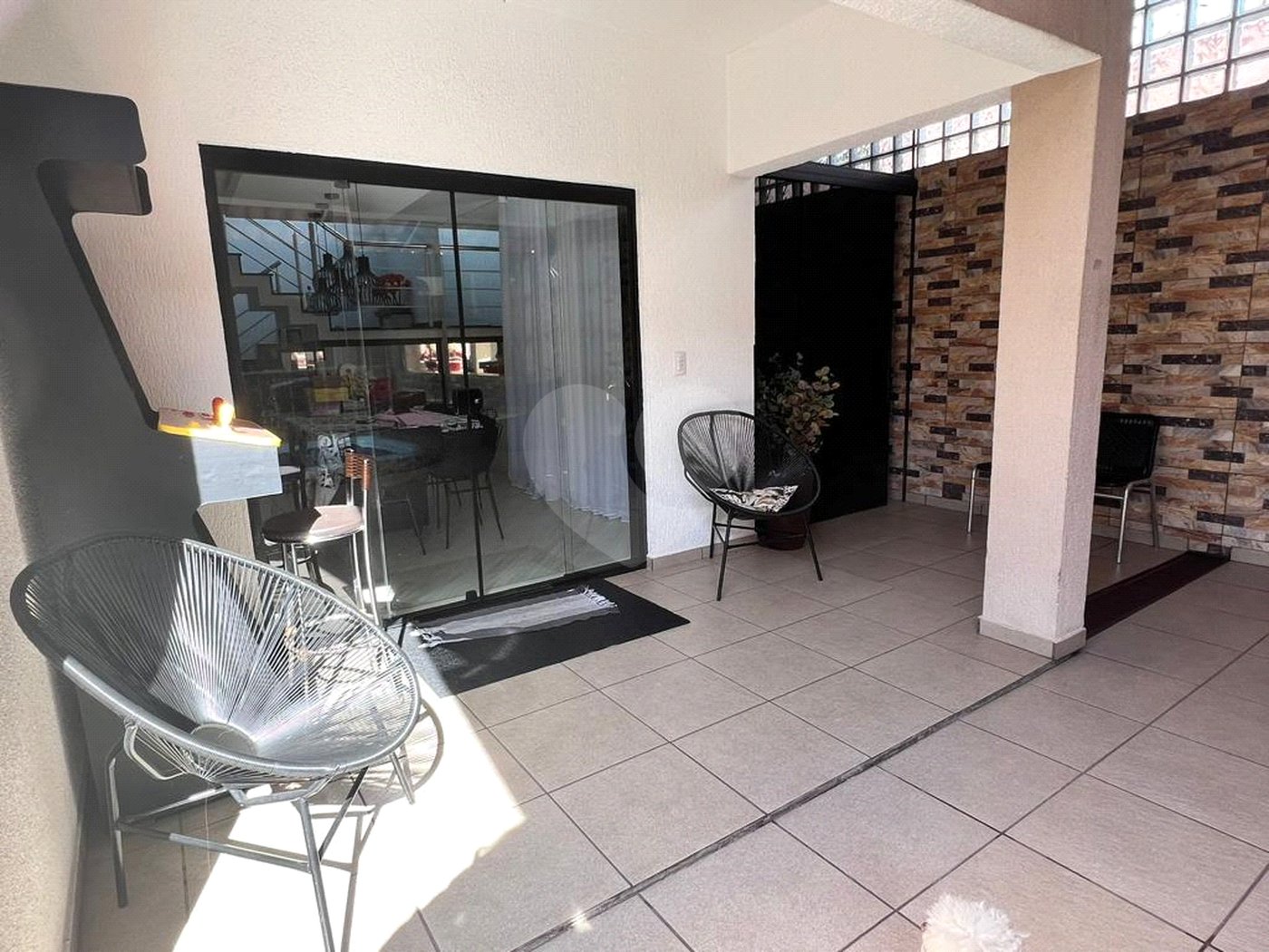 Sobrado à venda com 3 quartos, sendo 1 suíte,  em Jardim Modelo, Suzano, SP