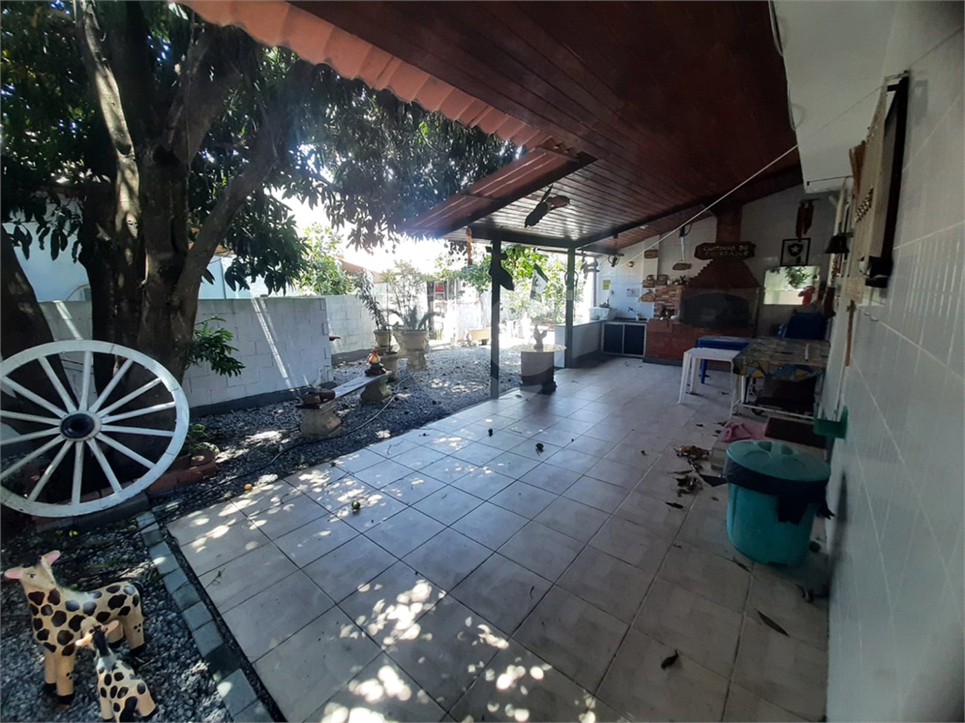Casa à venda com 4 suítes em Santa Cruz, Rio de Janeiro, RJ