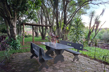 Chácara à venda com 3 quartos, sendo 1 suíte,  em Ribeirãozinho, Alambari, SP