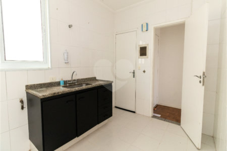 Apartamento à venda com 3 quartos, sendo 1 suíte, em Pinheiros, São Paulo, SP