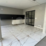 Sobrado à venda ou para alugar com 3 quartos, sendo 1 suíte, em Jardim dos Pinheiros, Atibaia, SP