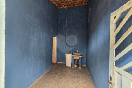 Casa à venda com 2 quartos em Vila Carvalho, Itapetininga, SP