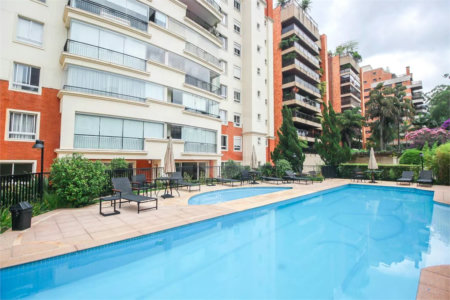 Apartamento à venda com 3 suítes em Real Parque, São Paulo, SP