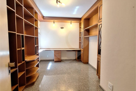 Casa à venda ou para alugar com 4 quartos, sendo 2 suítes,  em Santa Rosa, Vinhedo, SP