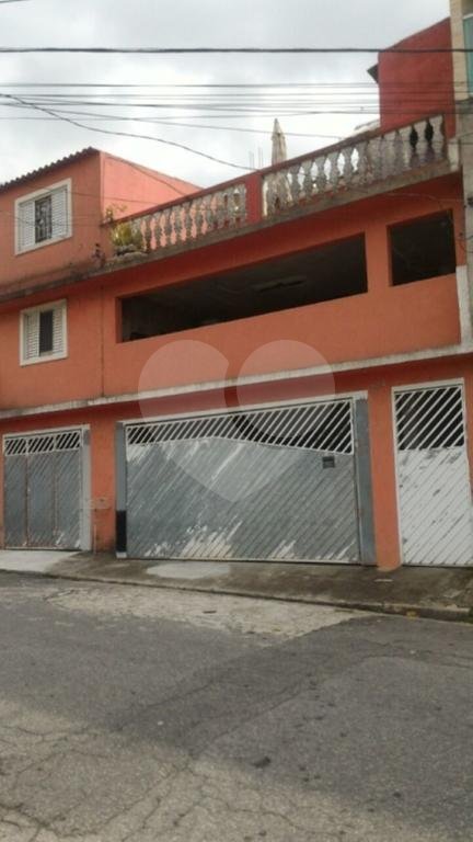 Sobrado à venda com 4 quartos, sendo 1 suíte, em Tremembé, São Paulo, SP