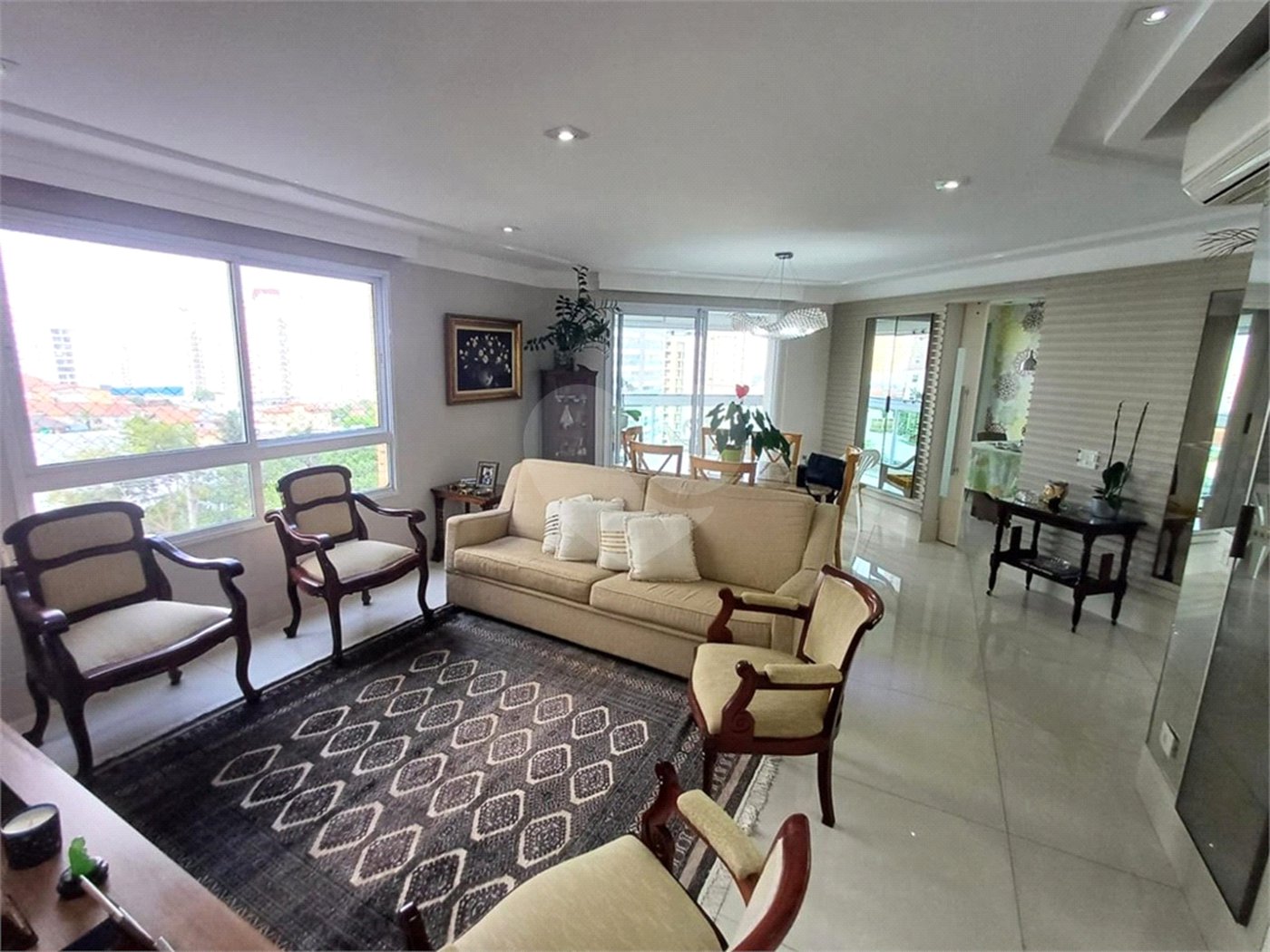 Apartamento à venda com 3 suítes em Santa Teresinha, São Paulo, SP