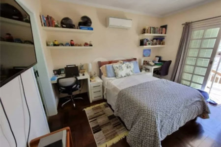 Casa à venda com 4 quartos, sendo 3 suítes,  em Jardim Bonfiglioli, São Paulo, SP