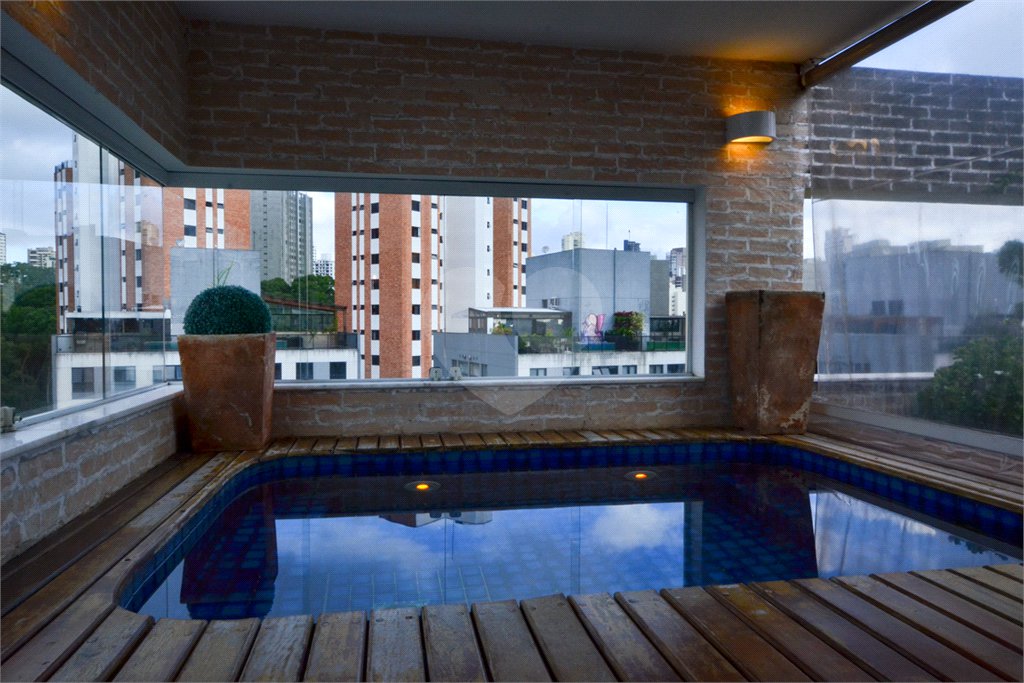 Cobertura à venda com 4 suítes em Vila Suzana, São Paulo, SP
