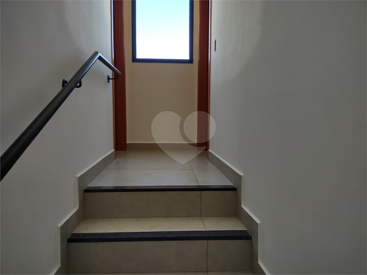 Casa à venda com 2 suítes em Jardim Santo Antônio, Atibaia, SP