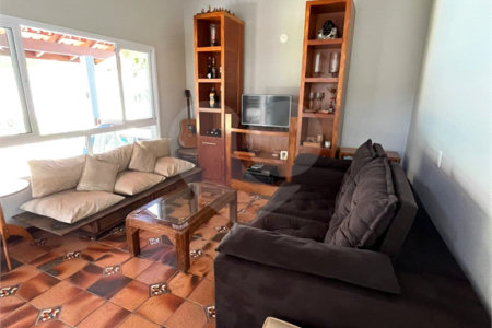 Casa à venda com 2 suítes no condomínio Recanto da Lagoinha, Ubatuba - SP