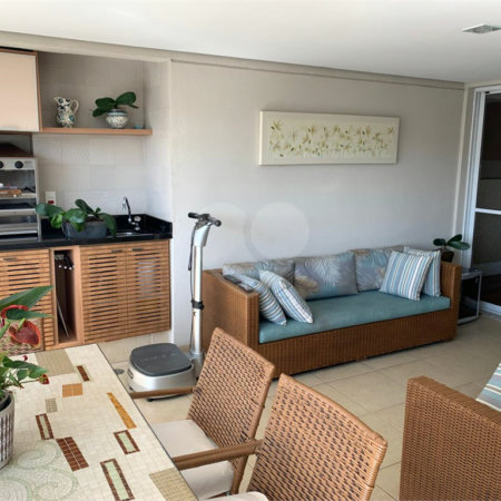 Apartamento à venda com 4 quartos, sendo 3 suítes, em Chácara Santo Antônio (zona Sul), São Paulo, SP