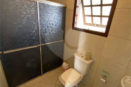 Sobrado à venda com 5 suítes em Jardim dos Ipês, Suzano, SP