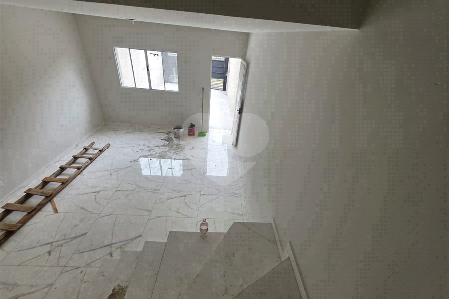 Sobrado à venda com 2 quartos, sendo 1 suíte, em Vila Clarice, São Paulo, SP