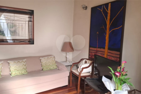 Casa Térrea à venda com 3 quartos em Vila Pompéia, São Paulo, SP