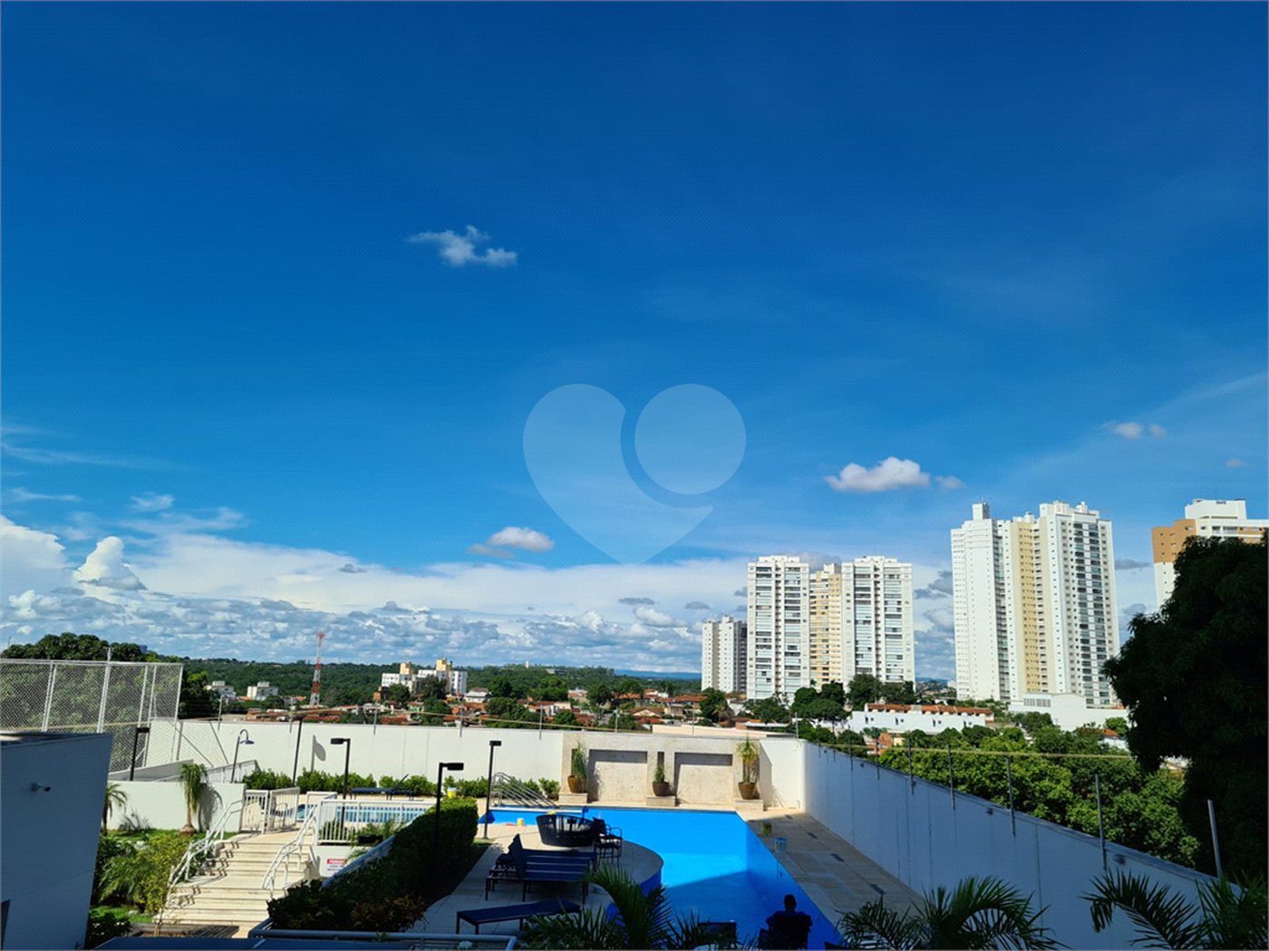 Apartamento à venda com 4 quartos, sendo 2 suítes, em Santa Rosa, Cuiabá, MT