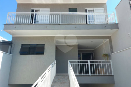Sobrado à venda com 4 quartos, sendo 3 suítes, em Residencial Novo Horizonte I, Mogi das Cruzes, SP
