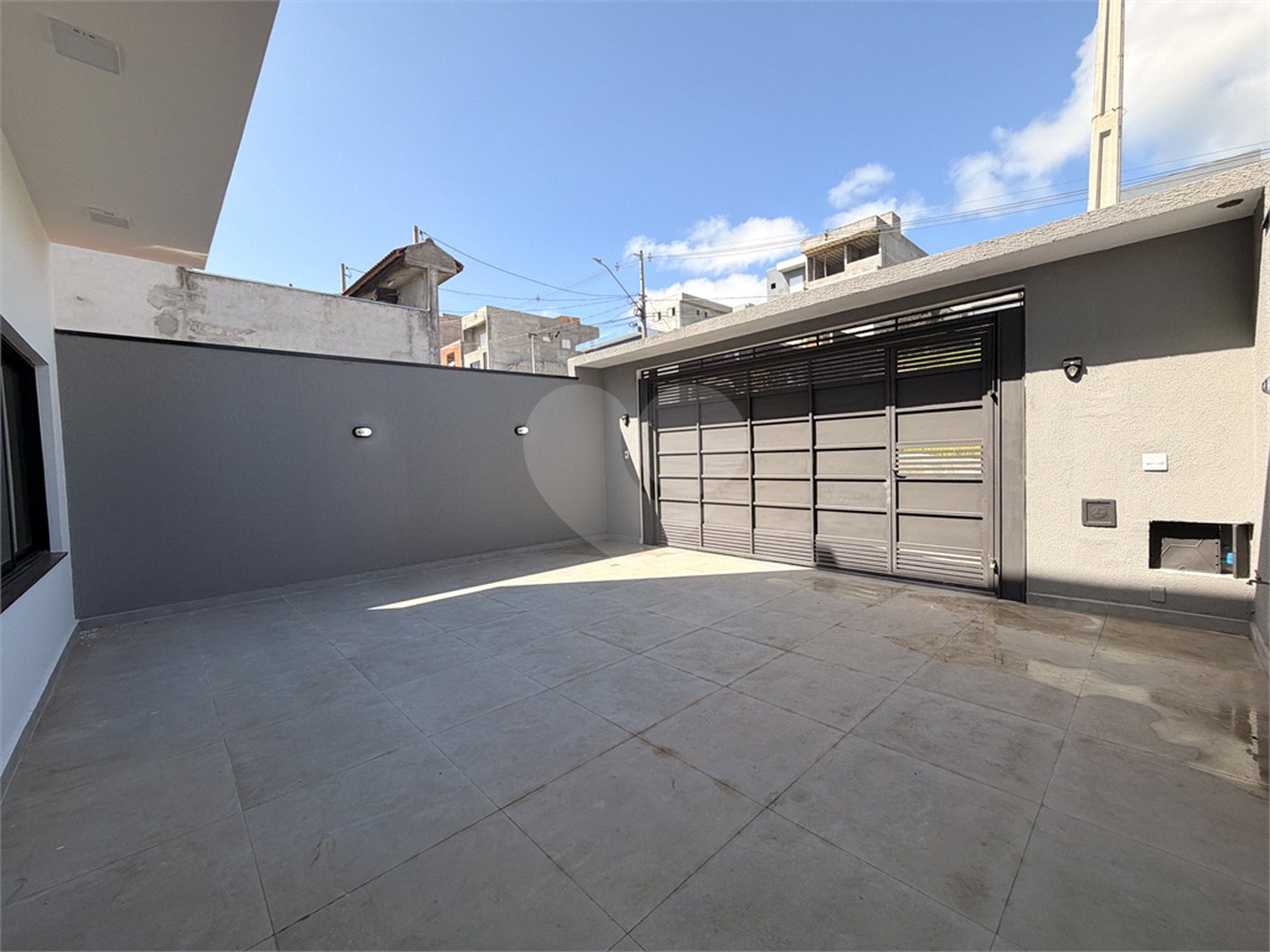 Sobrado à venda com 3 quartos, sendo 1 suíte, em Laranjeiras, Caieiras, SP