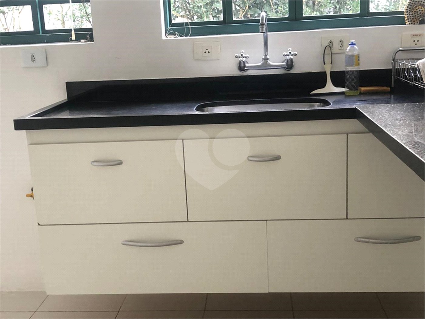 Sobrado à venda com 3 quartos, sendo 1 suíte,  em Panamby, São Paulo, SP