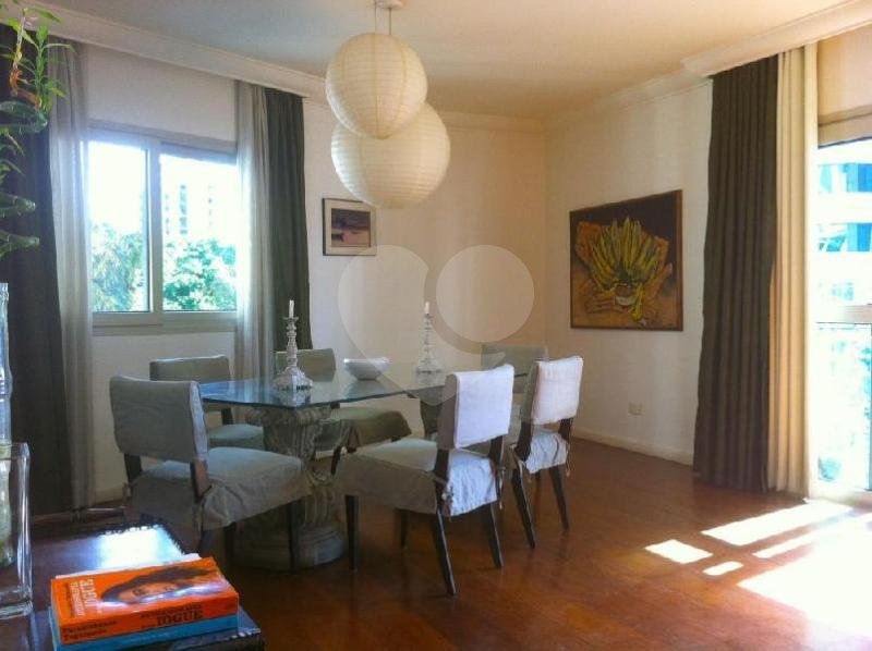 Apartamento à venda com 3 suítes em Vila Morumbi, São Paulo, SP