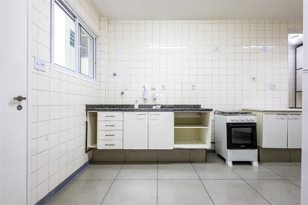 Apartamento à venda com 3 quartos, sendo 1 suíte, em Pinheiros, São Paulo, SP