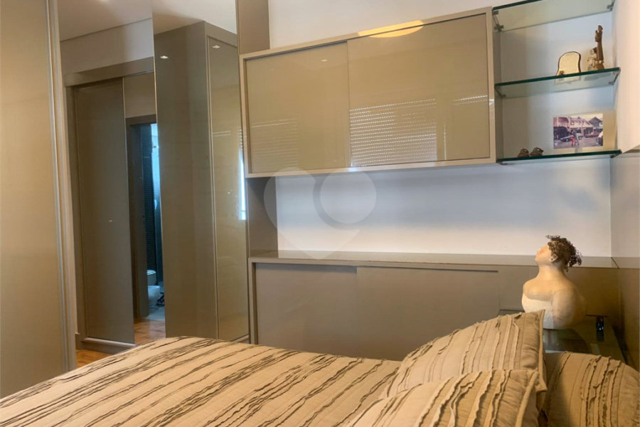 Apartamento à venda com 3 quartos, sendo 2 suítes, em Higienópolis, São Paulo, SP
