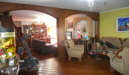Sobrado à venda com 4 quartos, sendo 3 suítes,  em Vila Gustavo, São Paulo, SP