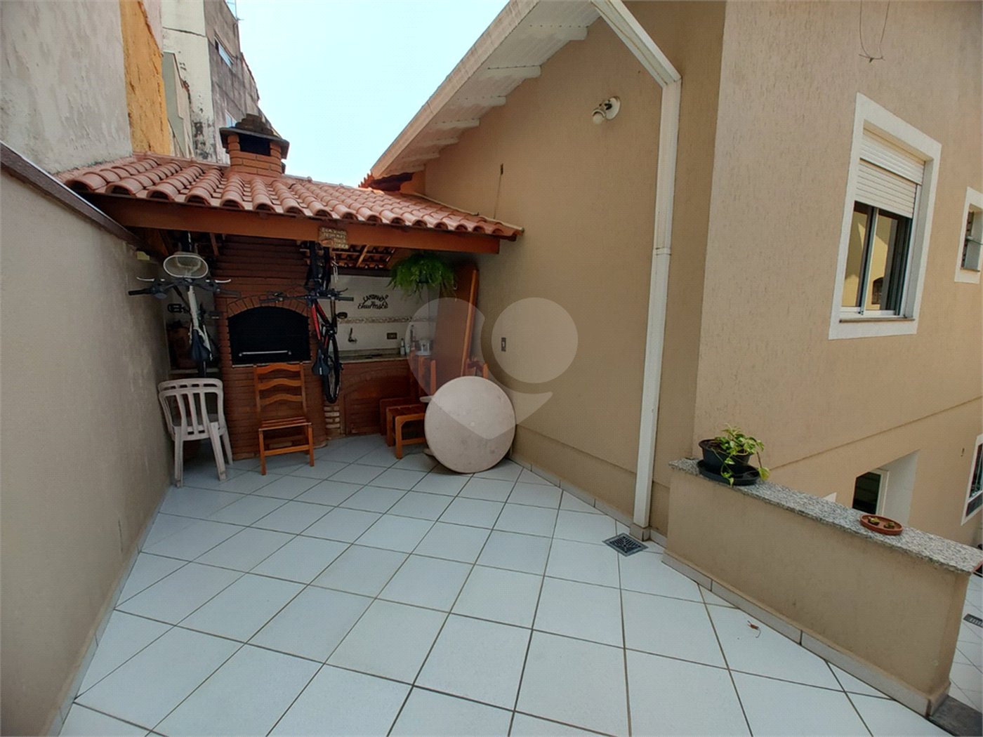 Sobrado à venda com 3 quartos, sendo 1 suíte, em Jardim Pinheiros, São Paulo, SP