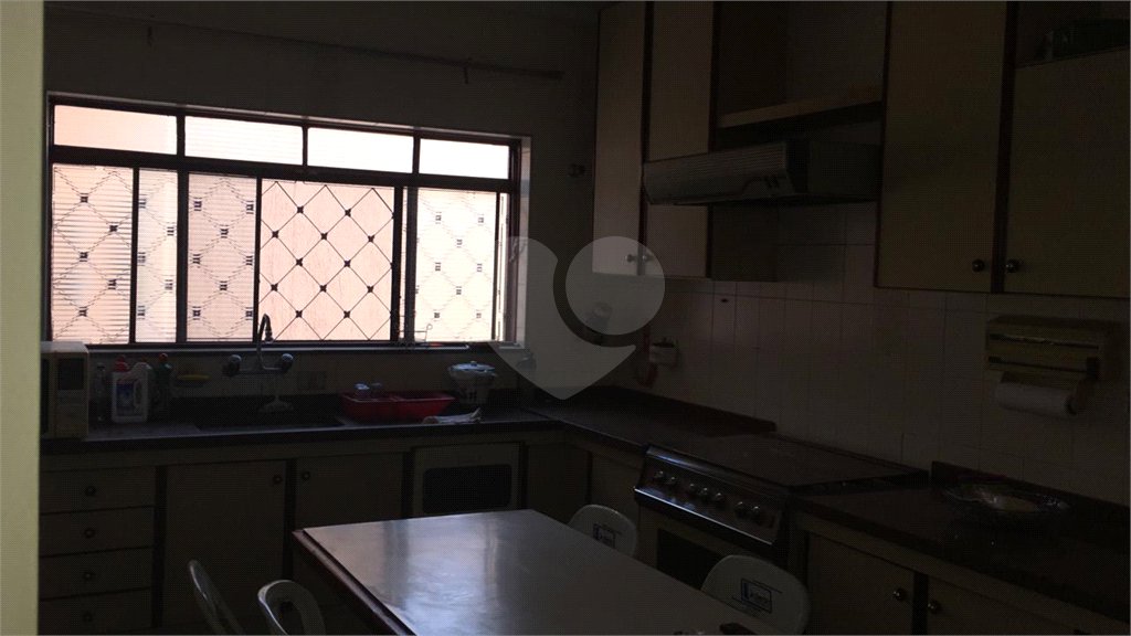 Sobrado à venda com 6 quartos, sendo 3 suítes, em Jardim Refúgio, Sorocaba, SP