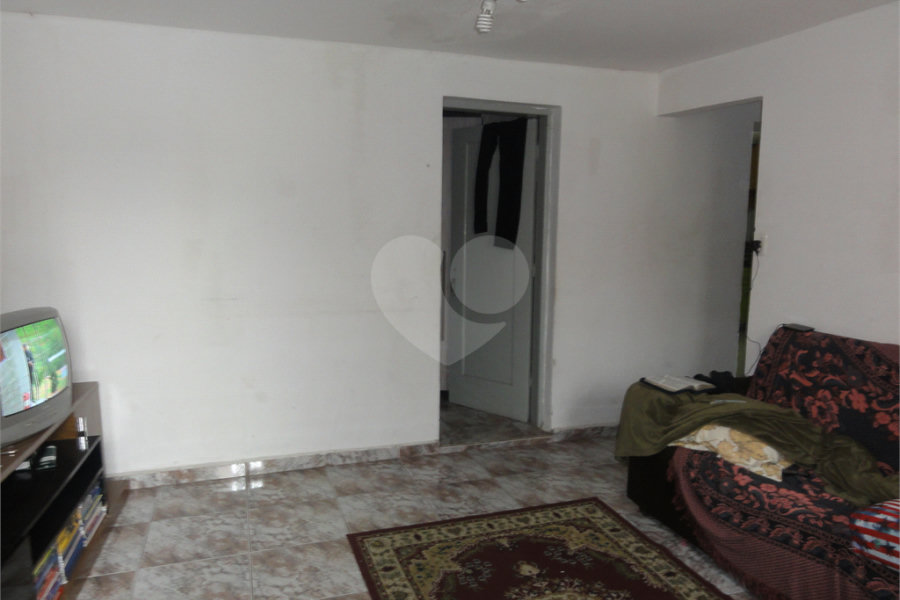 Casa à venda com 5 quartos, sendo 2 suítes, em Vila Medeiros, São Paulo, SP