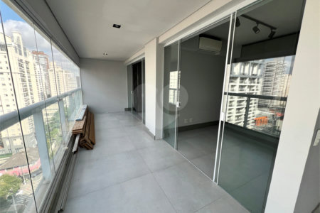 Apartamento à venda com 2 suítes em Indianópolis, São Paulo, SP