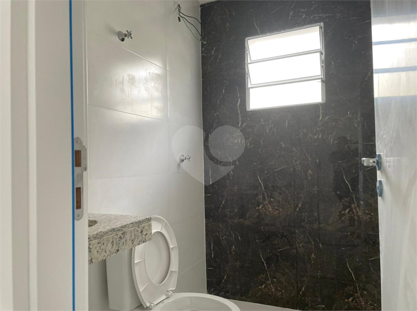 Casa à venda com 2 quartos no condomínio Hebe, São Paulo - SP