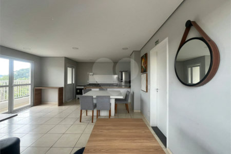 Apartamento à venda com 2 quartos, sendo 1 suíte, em Cidade dos Bandeirantes, São Paulo, SP