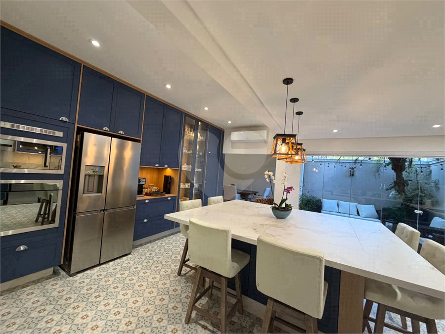 Casa à venda com 4 suítes no condomínio Saint Joseph, São Paulo - SP