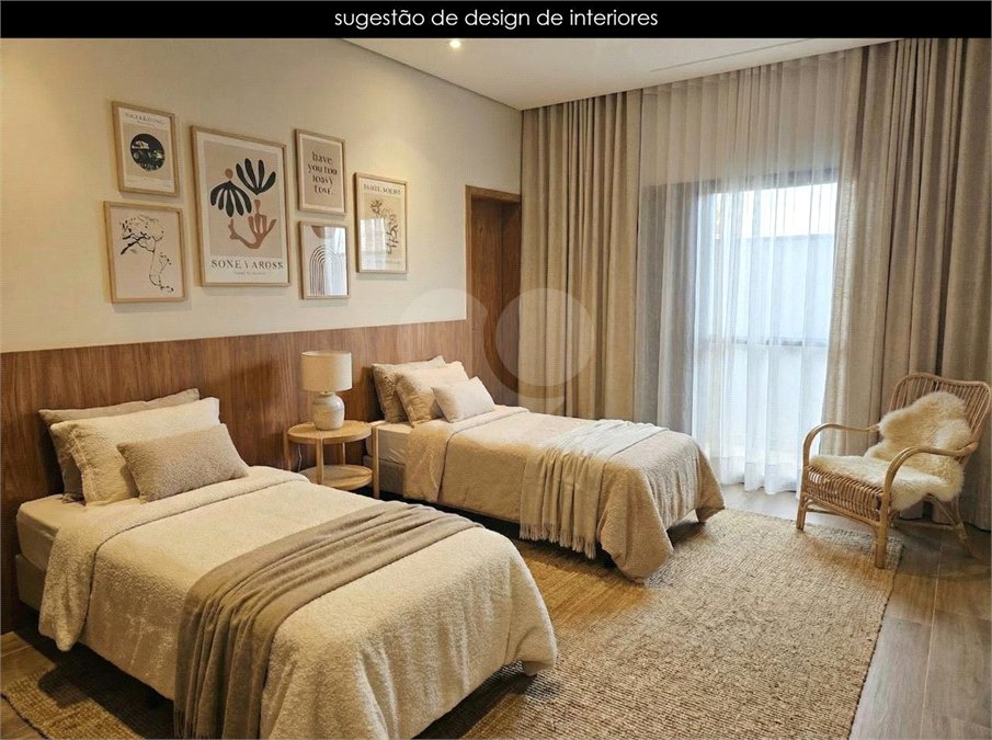 Casa à venda com 4 quartos, sendo 3 suítes, no condomínio Village Ipanema 2, Araçoiaba da Serra - SP