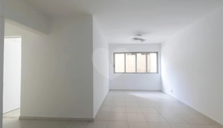 Apartamento à venda com 3 quartos, sendo 1 suíte,  em Itaim Bibi, São Paulo, SP