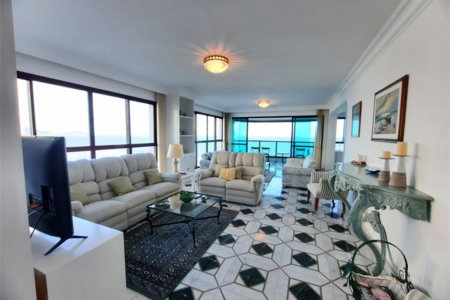 Apartamento com 3 dormitórios à venda, 179 m² por R$ 3.800.000,00 - Pitangueiras - Guarujá/SP