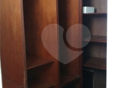 Sobrado à venda com 3 quartos, sendo 1 suíte, em Brooklin Paulista, São Paulo, SP
