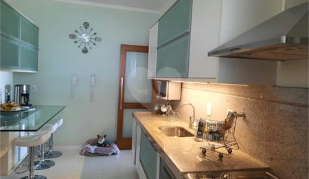 Apartamento à venda com 3 quartos, sendo 1 suíte,  no Centro, São Carlos, SP