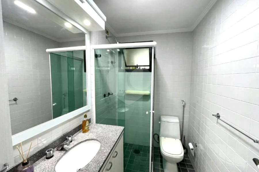 Apartamento à venda com 3 quartos, sendo 1 suíte, em Riviera de São Lourenço, Bertioga, SP