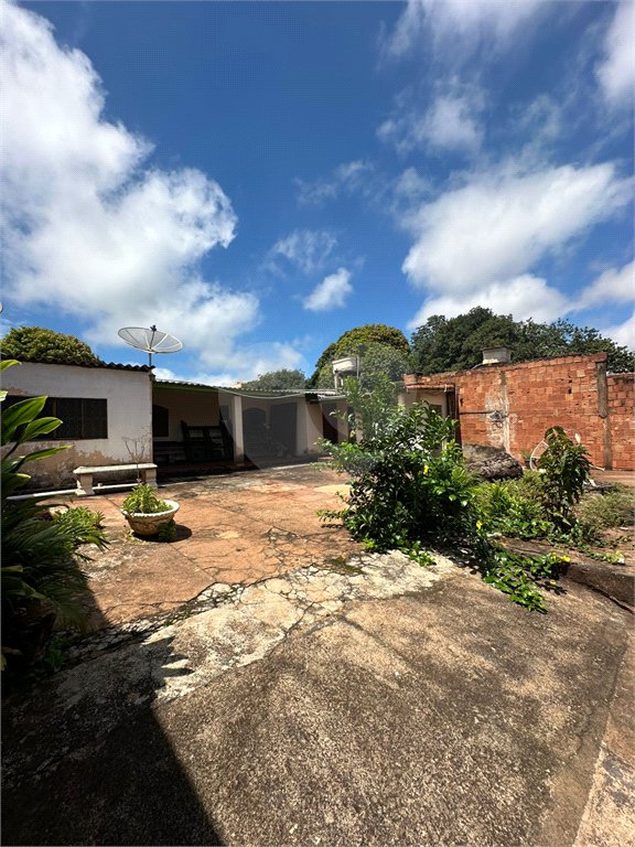 Sobrado à venda ou para alugar com 4 quartos, sendo 2 suítes, em Vila Lacíria, Ponta Porã, MS