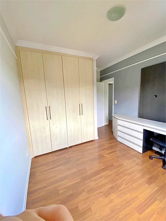 Apartamento à venda com 3 quartos, sendo 1 suíte,  em Vila Andrade, São Paulo, SP