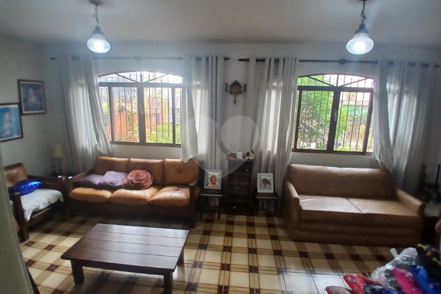 Casa Térrea à venda com 4 quartos, sendo 1 suíte, em Vila Mazzei, São Paulo, SP