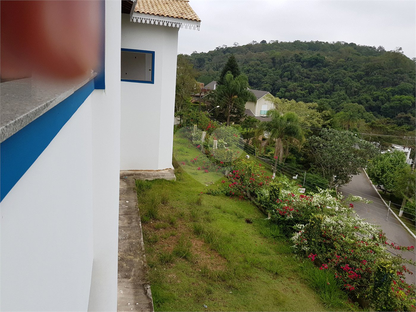 Casa à venda com 4 suítes no condomínio Suíça da Cantareira, Mairiporã - SP