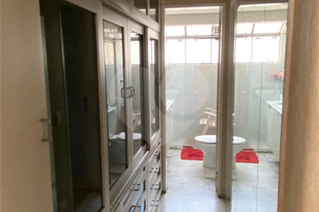 Apartamento à venda com 4 quartos, sendo 1 suíte, em Campo Belo, São Paulo, SP
