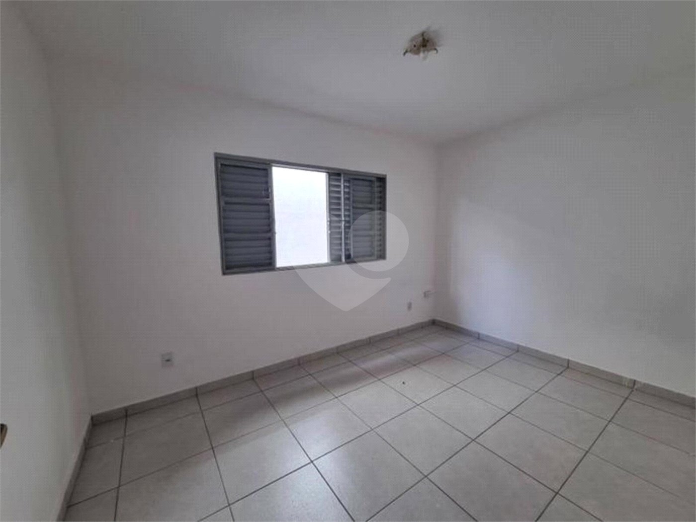 Apartamento à venda com 3 quartos, sendo 1 suíte, em Jardim das Indústrias, São José dos Campos, SP