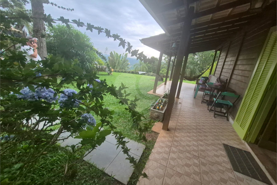 Casa à venda com 2 quartos, sendo 1 suíte, no condomínio Sausalito, Mairiporã - SP